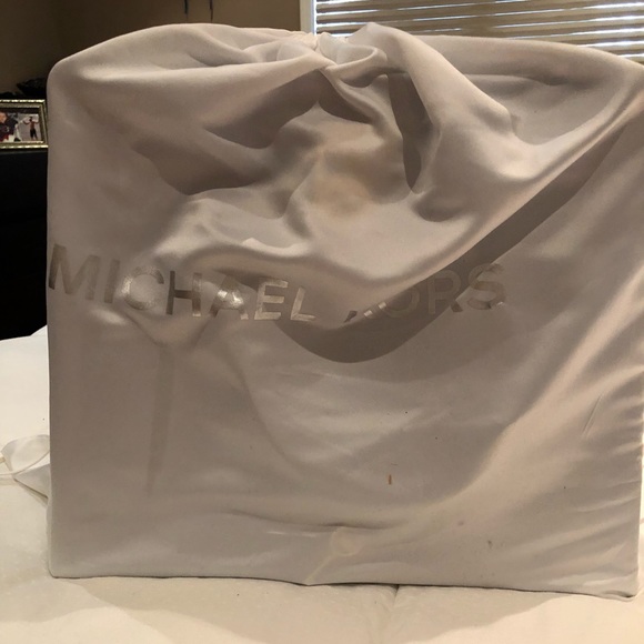 Michael Kors NEW Hamilton Blue Large Leather Tote - Picture 6 of 11